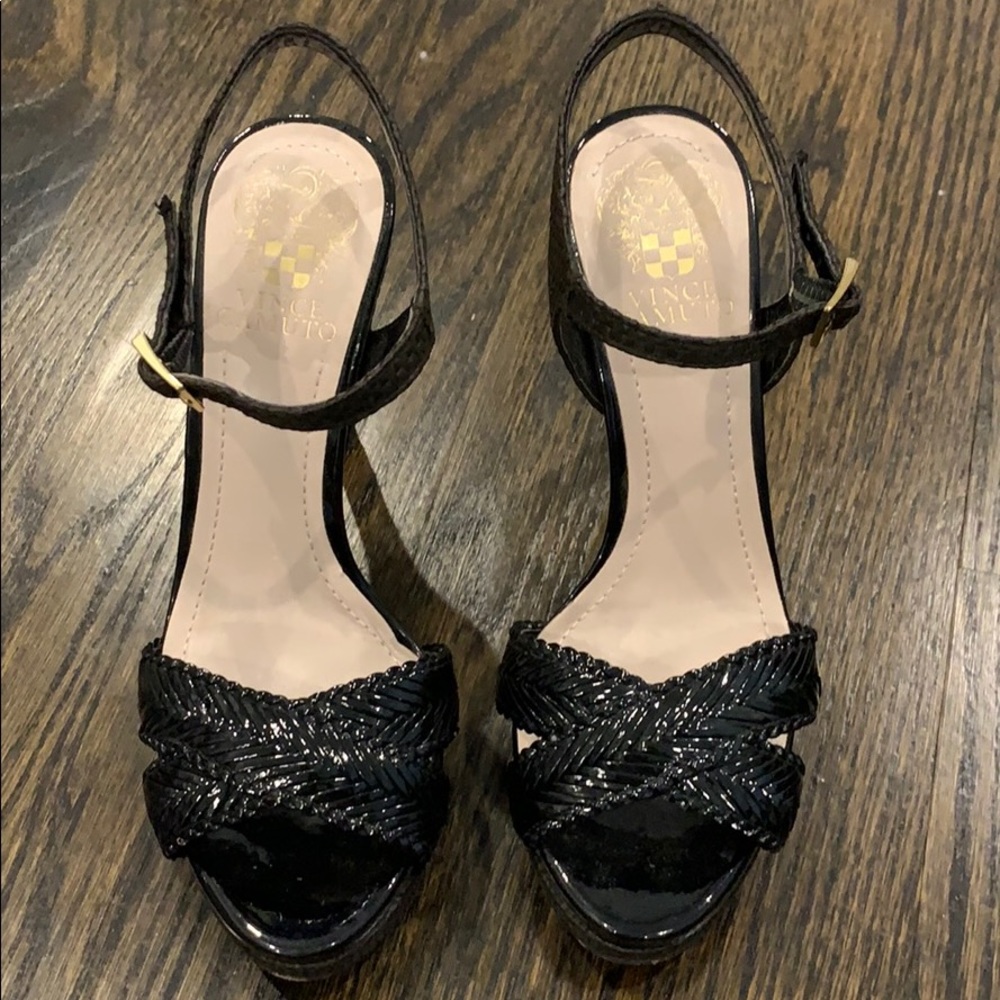 Vince Camuto Black Patent Leather 6.5 EUC